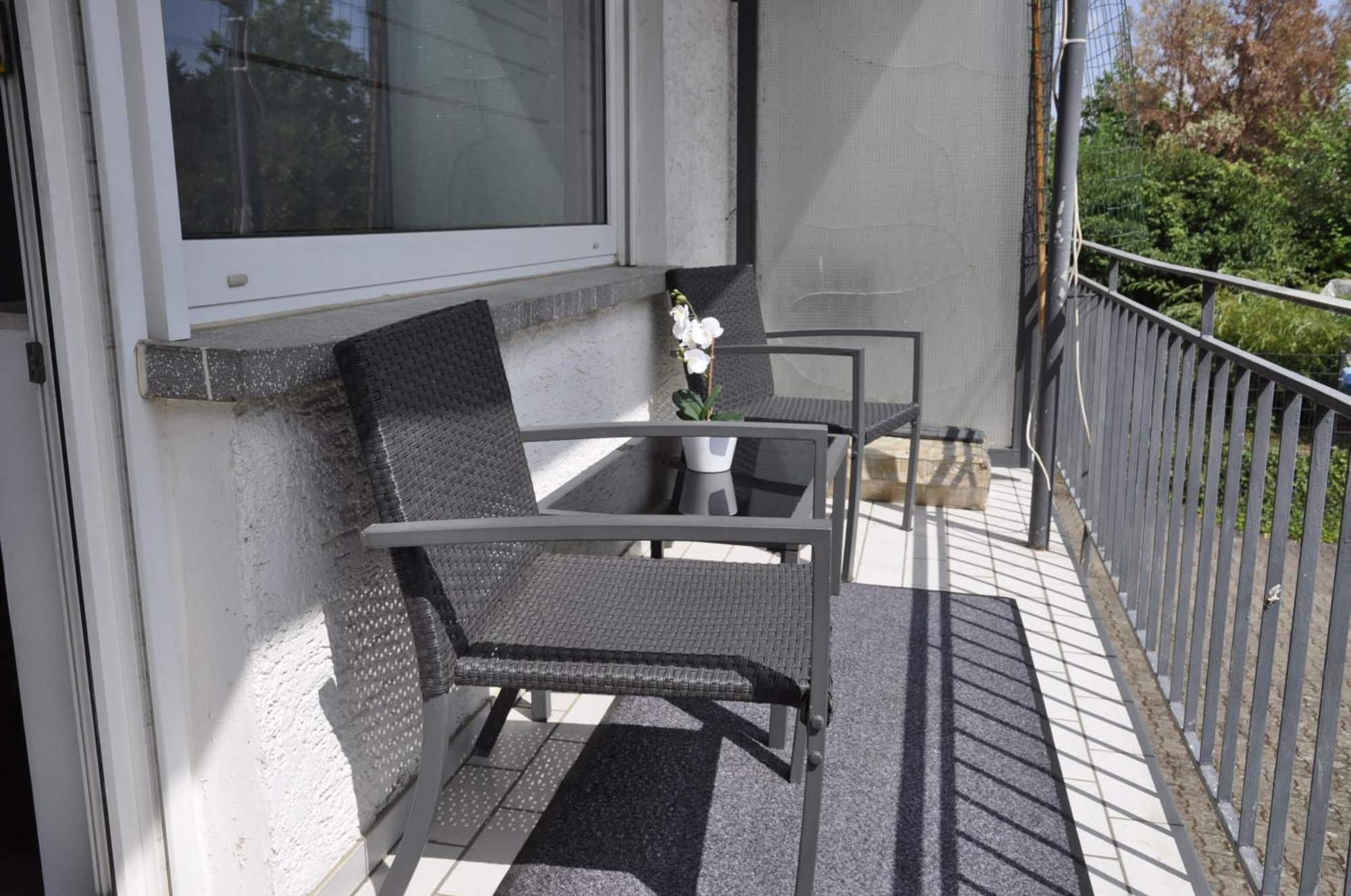 Kurstadt Apt Moderne 2Zkb Balkon-Pkw- Stellplatz Check-In 7-24 H Bad Nauheim Extérieur photo